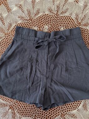 Club Monaco Women’s Charcoal Linen blend Paperbag Tie-Waist Shorts